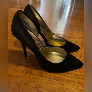 Satin Red Carpet Black dressy pumps